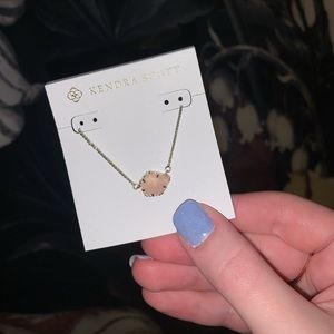 Kendra Scott Tess Necklace in Gold & Rose Quartz
